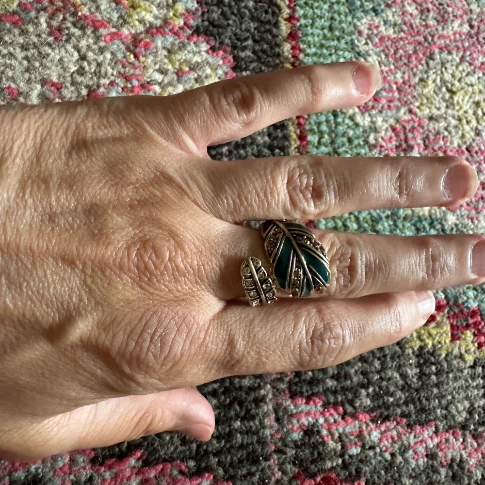 Feather ring - Picture 3 of 5